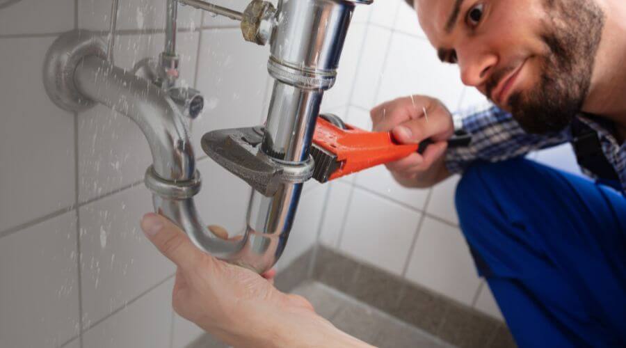 Professional same day plumber services in Pekin, IN